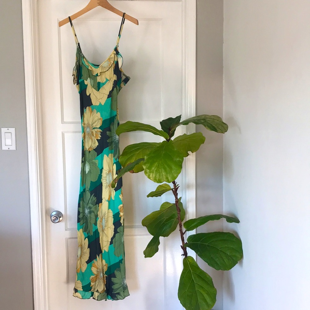 NWT O’Neill Diagonal Striped Floral Maxi Dress